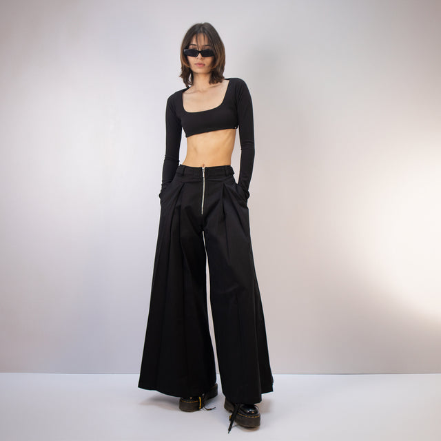 BIG PLEAT PANTS IN BLACK