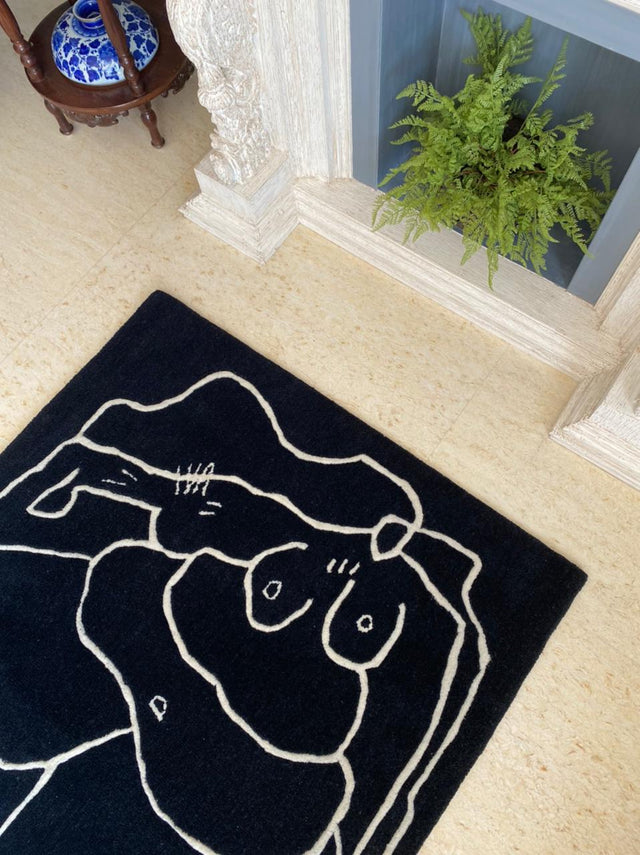 BEAUTIFUL LADY RUG^+