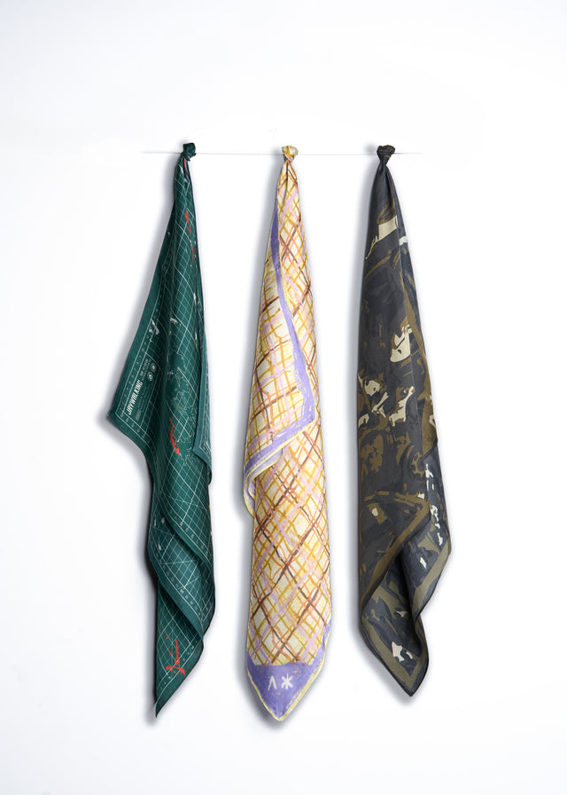 CRAYON SCARF