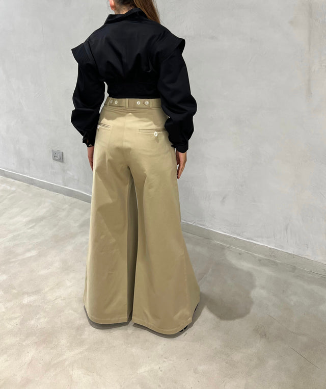 BIG PLEAT PANTS IN CAMEL