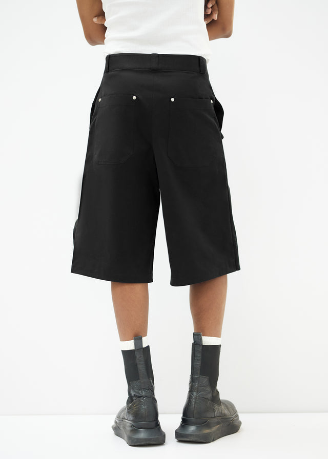PANELLED SHORTS IN BLACK