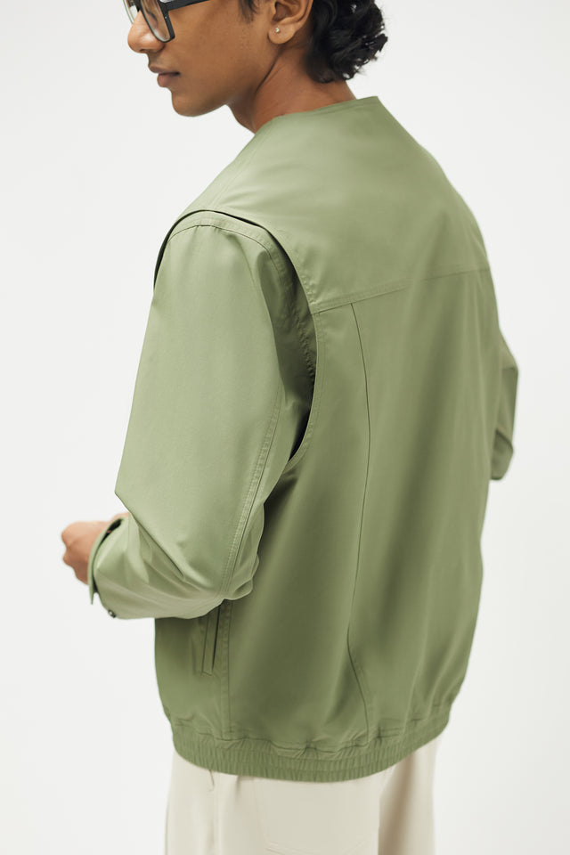 DOUBLE TROUBLE JACKET IN OLIVE GREEN