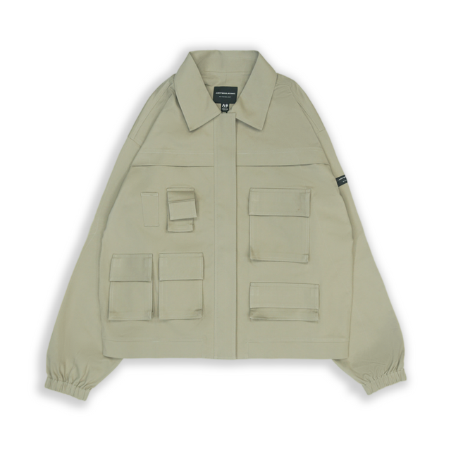 BOX UTILITY JACKET IN BEIGE [UNISEX]